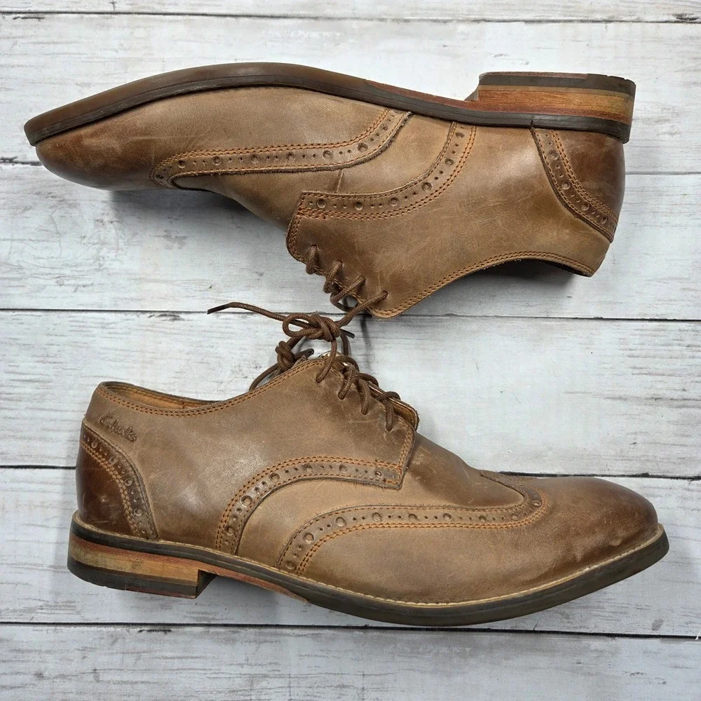 Clarks Oxford Mens 9.5M Brown 1825 Wingtip Leather Brogue Dress Shoes 26117716
